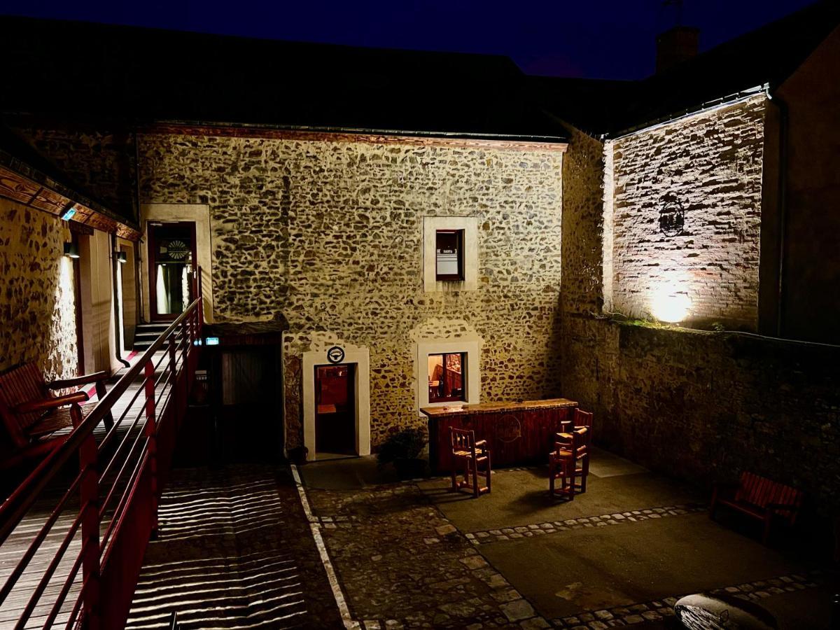 Hotel Le Ranch Brulon Екстер'єр фото