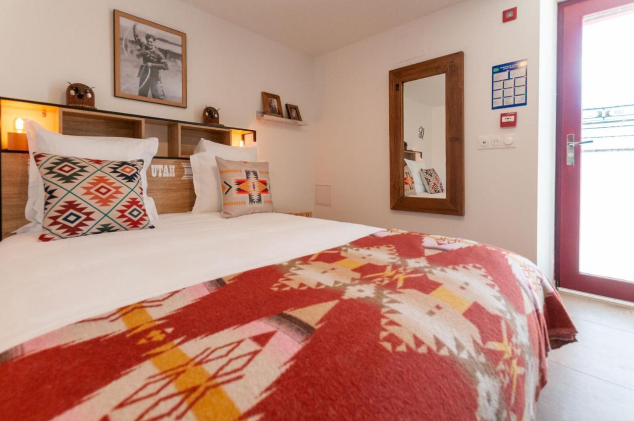 Hotel Le Ranch Brulon Екстер'єр фото