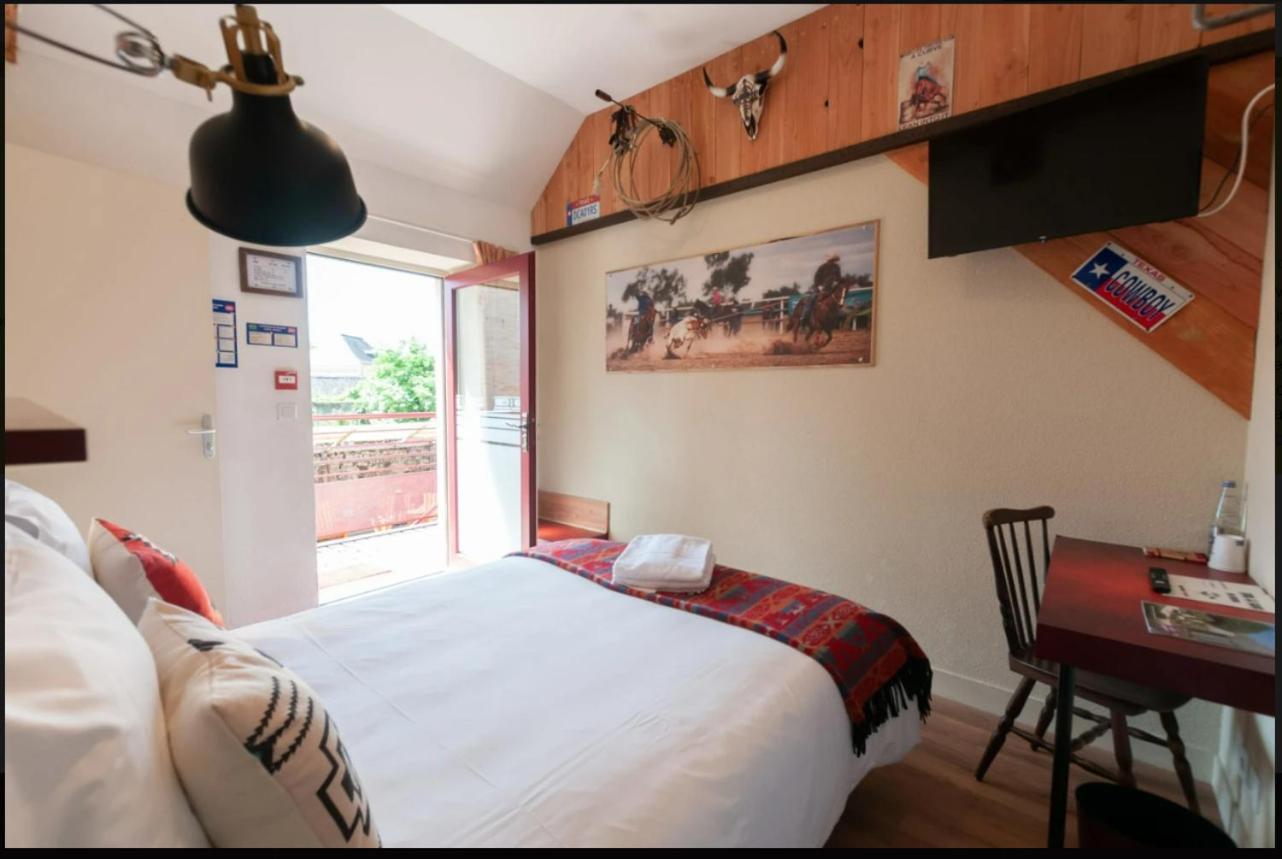 Hotel Le Ranch Brulon Екстер'єр фото