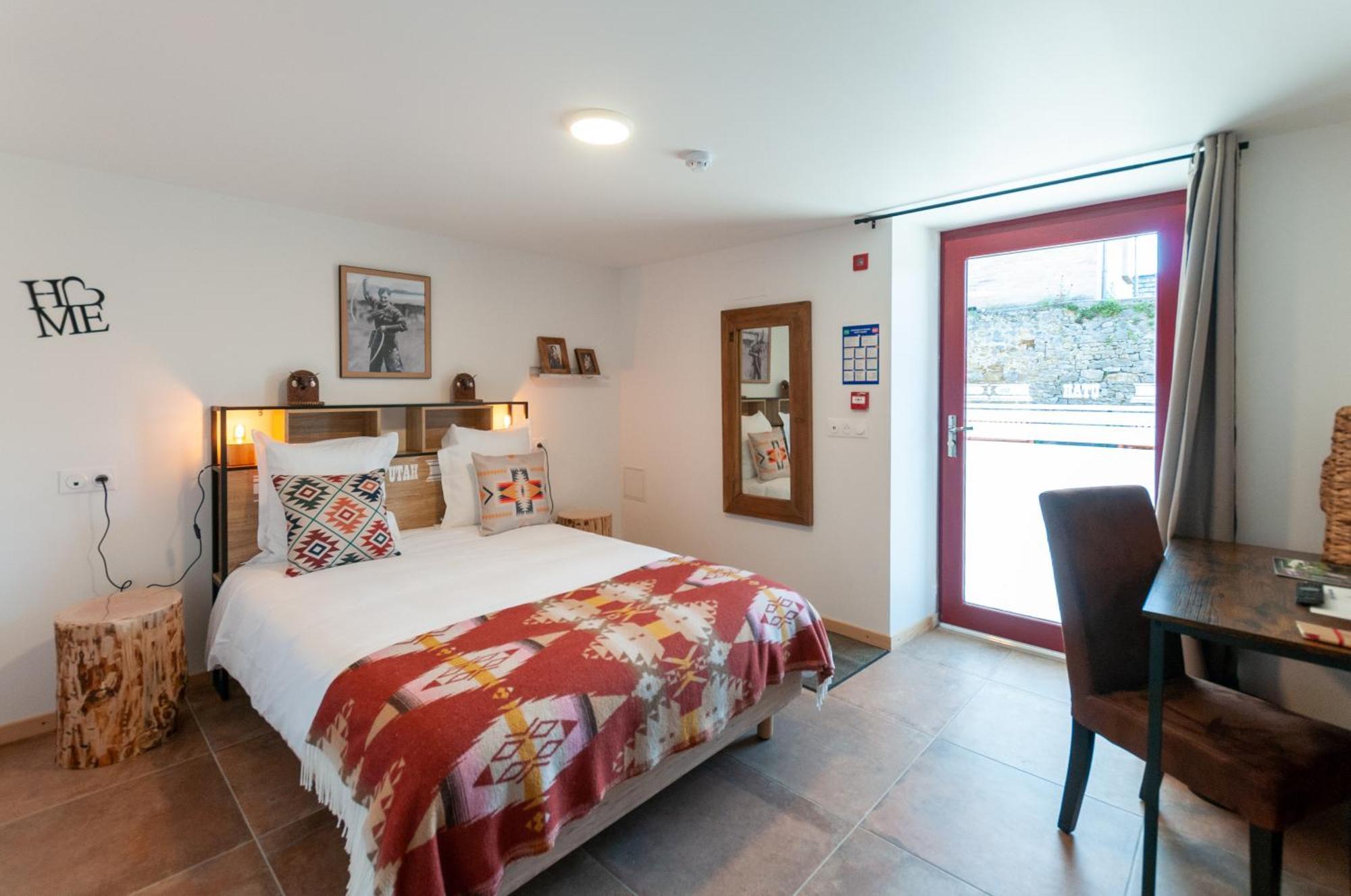 Hotel Le Ranch Brulon Екстер'єр фото